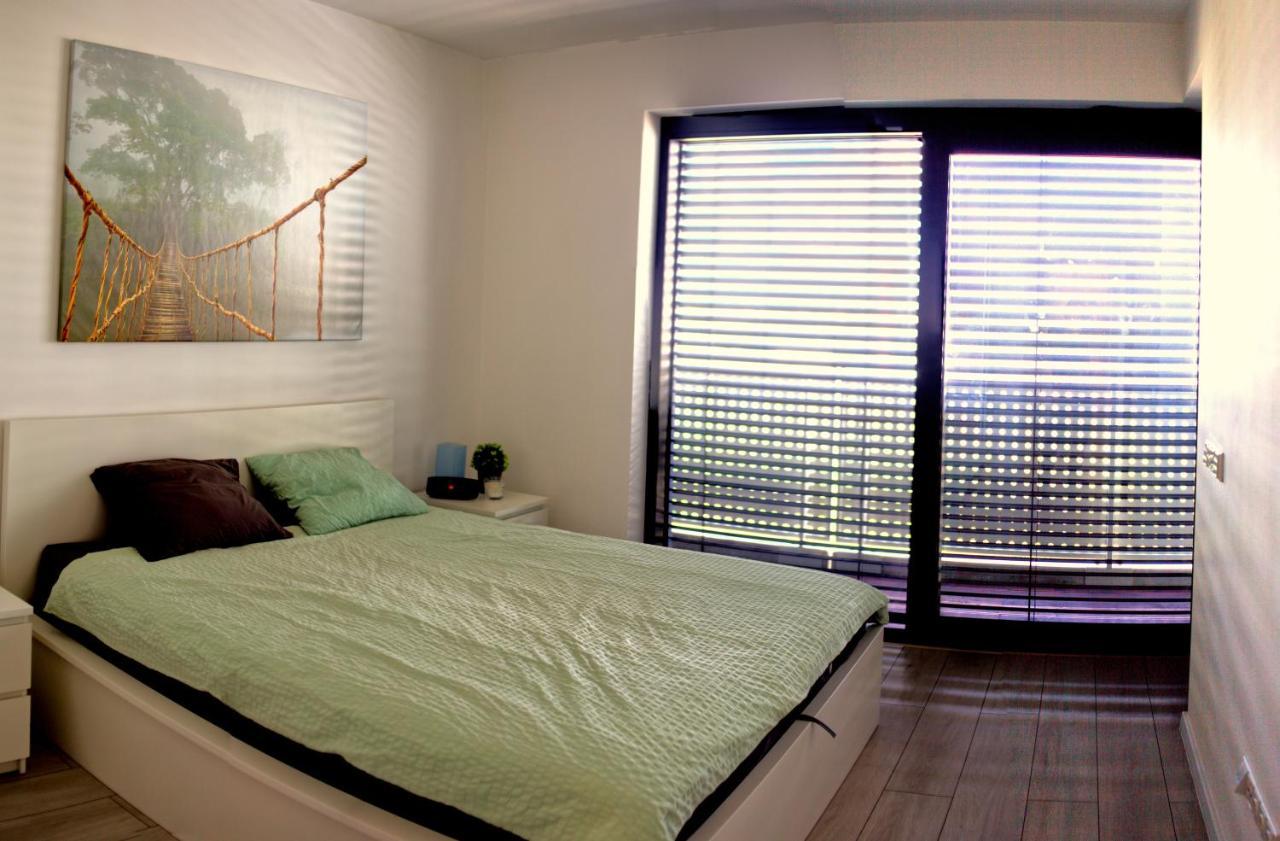 New 1 Bdr, W/Private Parking Daire Bratislava Dış mekan fotoğraf